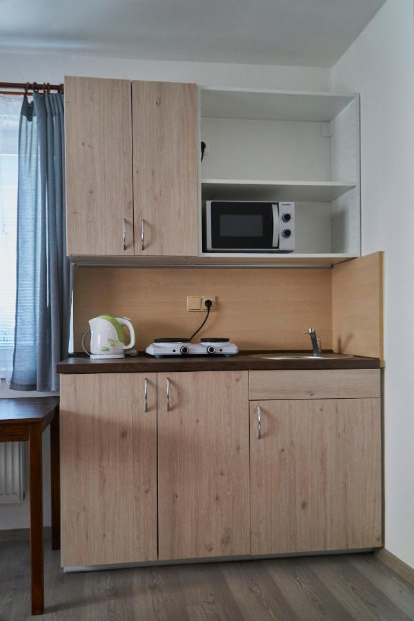 Apartmany Marjanka Jenisovice  Экстерьер фото